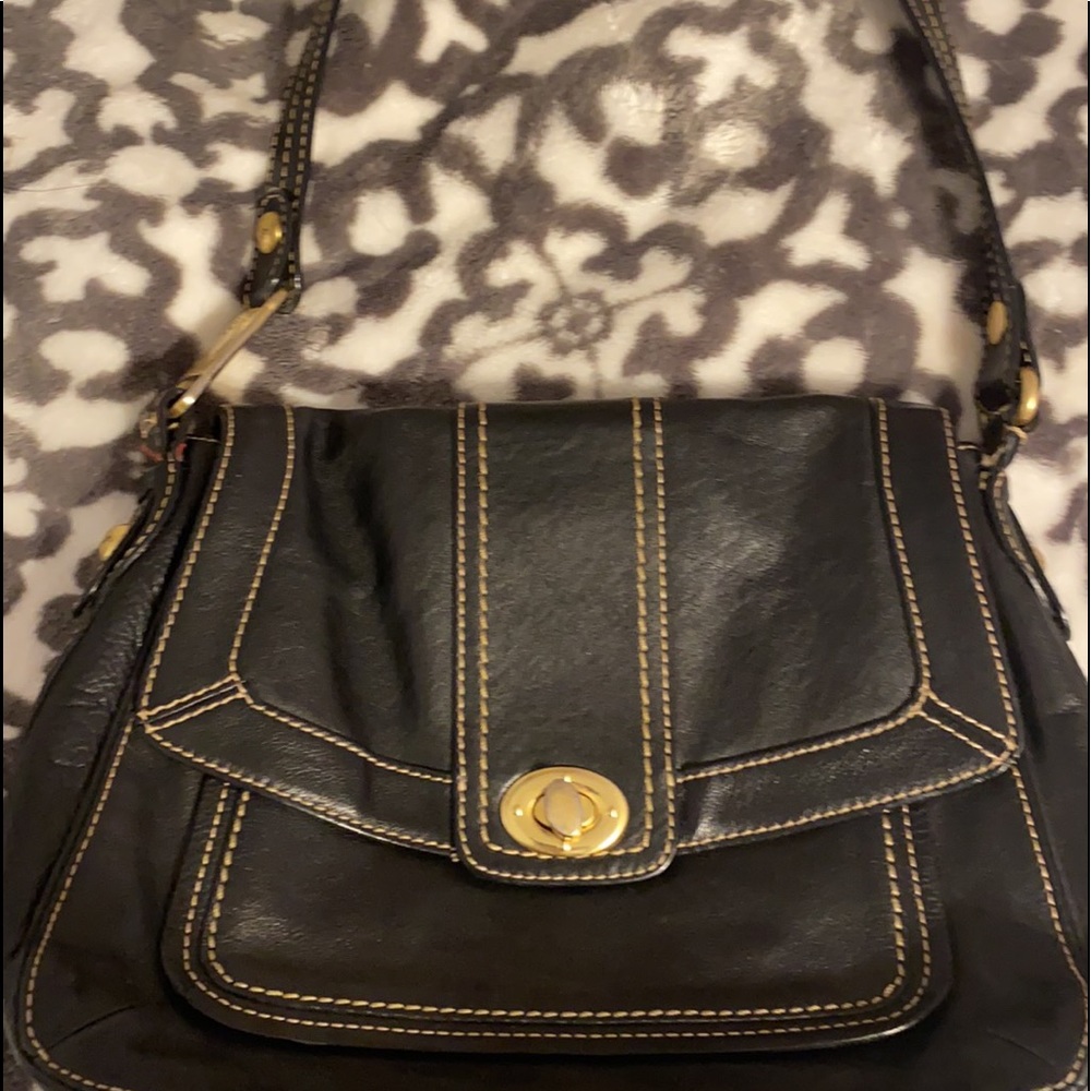 Leather SAK HANDBAG, like new. Single strap.